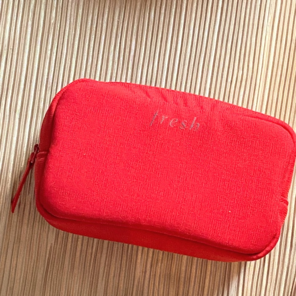 FRESH SIGNATURE RED COSMETIC CASE MAKEUP BAG